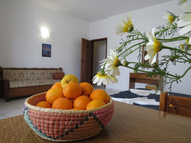 Maritime Hotel Apartments Petaloudes Bagian luar foto