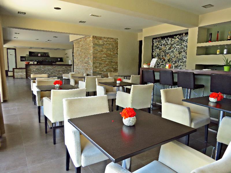 Maritime Hotel Apartments Petaloudes Bagian luar foto