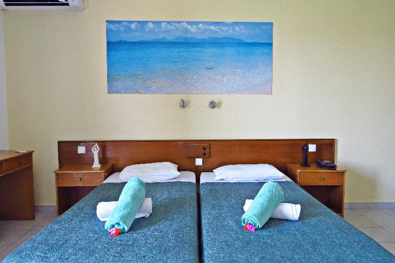 Maritime Hotel Apartments Petaloudes Bagian luar foto