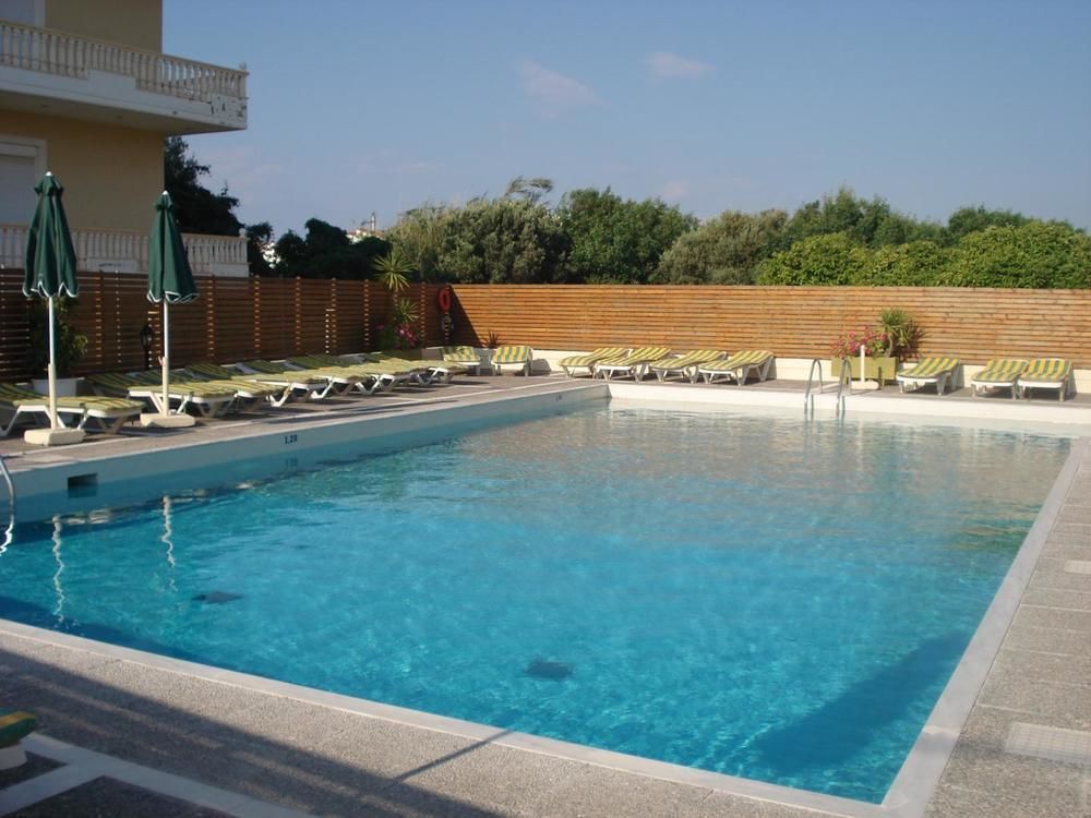 Maritime Hotel Apartments Petaloudes Bagian luar foto