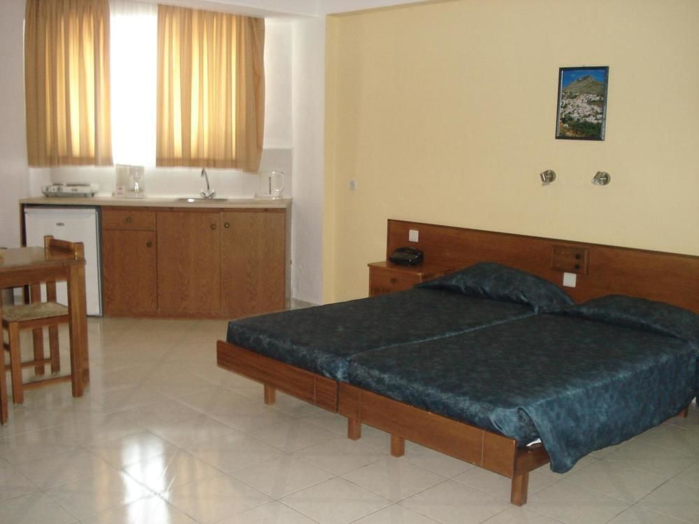 Maritime Hotel Apartments Petaloudes Bagian luar foto
