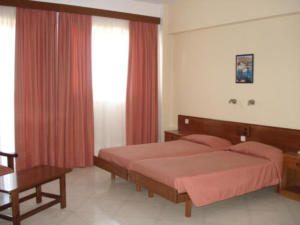 Maritime Hotel Apartments Petaloudes Bagian luar foto