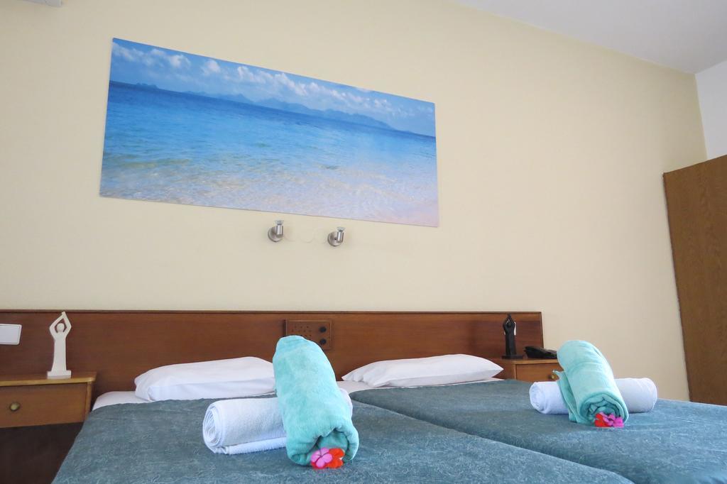 Maritime Hotel Apartments Petaloudes Bagian luar foto